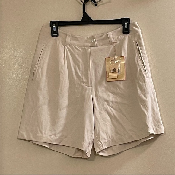 TOMMY BAHAMA Silk Classic Short‎ in Coconut - Picture 1 of 4